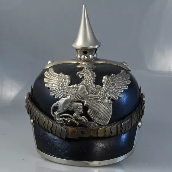 Baden 20th Enlisted Dragoon Pickelhaube Visuel 1 principal
